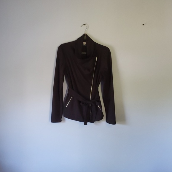 GUESS - Picture 2 of 5